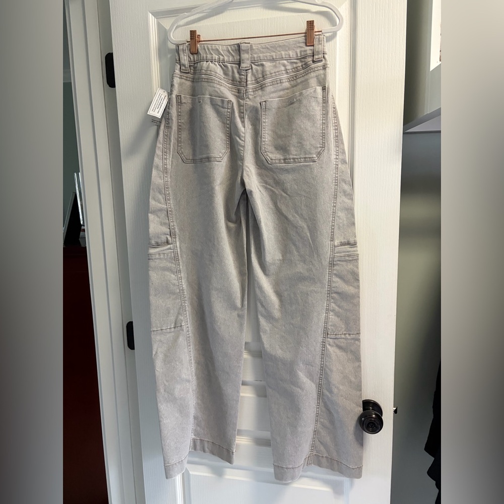 Democracy Light Gray Wide-Leg Jeans - Picture 2 of 4